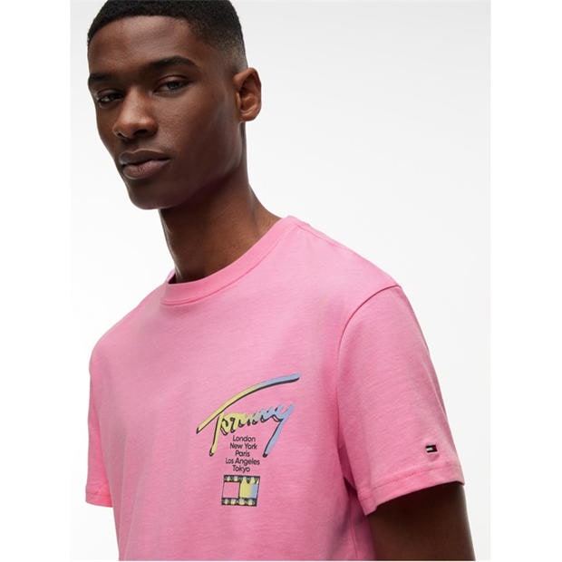 Sig Pink - Tommy Jeans - Back Flag Logo T-Shirt