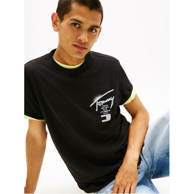 Sig Black - Tommy Jeans - Back Flag Logo T-Shirt