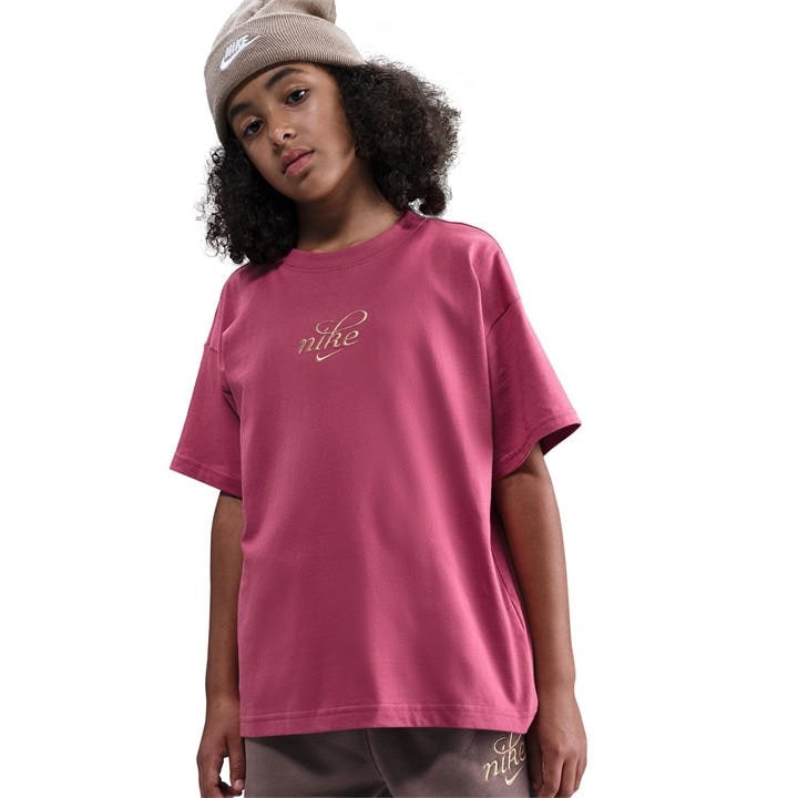 Nike Girls Red G Nsw Tee Shine in Size L, Sports Direct