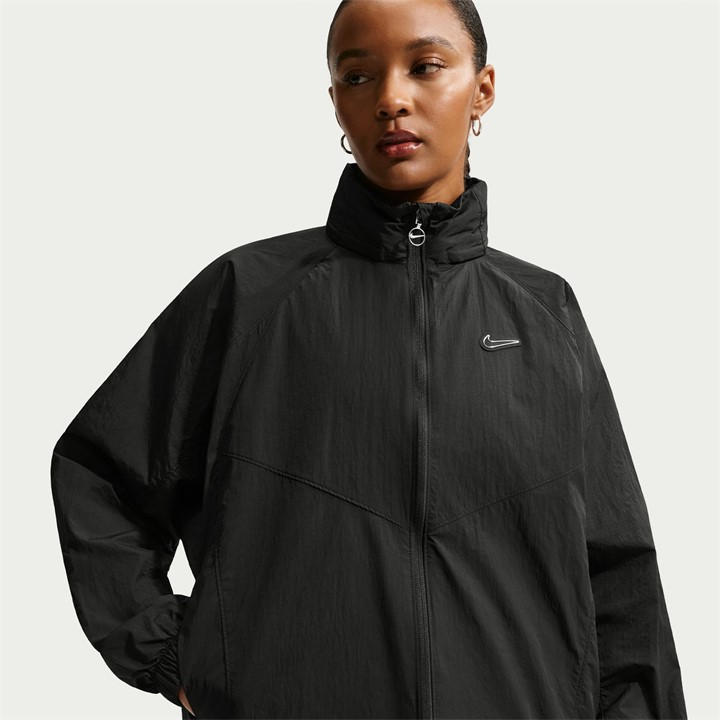 Nike Women's Black Sportswear Woven Windbreaker in Size 16, Sports Direct