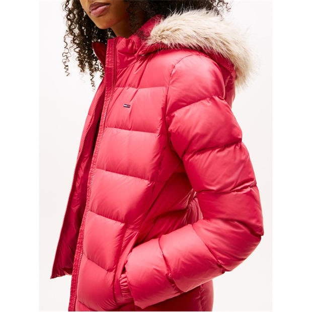 Vintage Cerise - Tommy Jeans - Women's Essential Quilted Wind Resistant Faux Fur Hood RDS Down Short Puffer Jacket