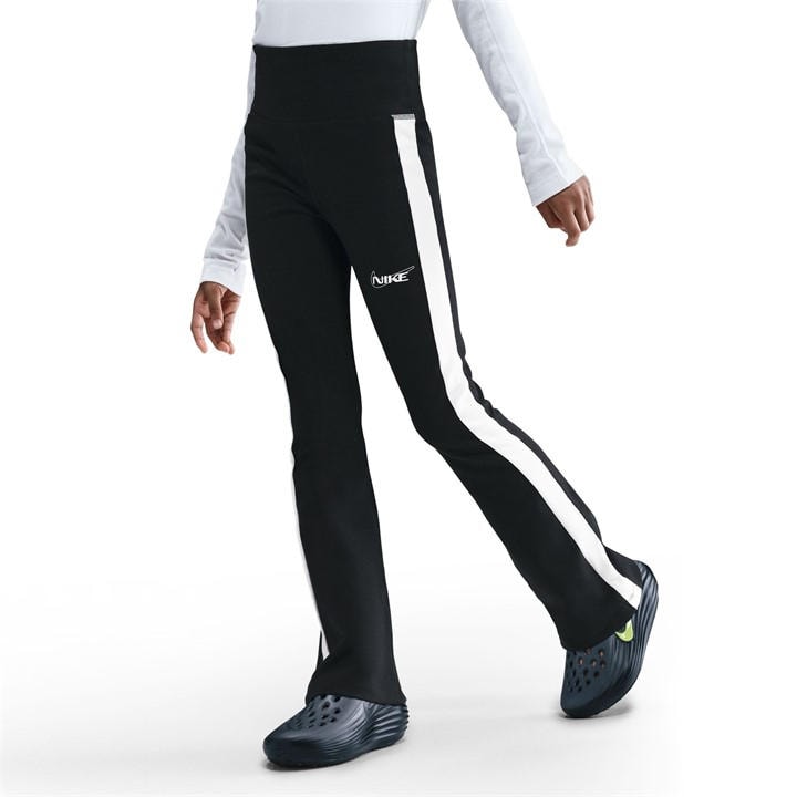 Nike Girls Black Kids' Classic Flare Star Leggings in Size M, Sports Direct
