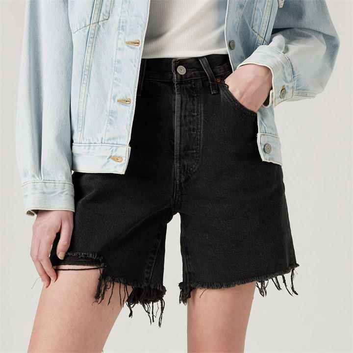 Levis Women's Black Mid-Thigh Lunar Denim Shorts in Size 26 S, Sports Direct