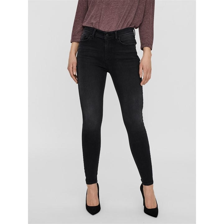 Vero Moda Women's Black Peach Skinny Jeans in Size 34 R, Sports Direct