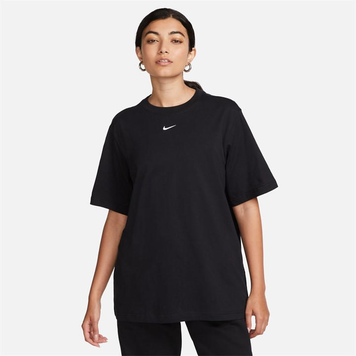 Nike Women's Black Oversized Logo T-Shirt in Size 12, Sports Direct