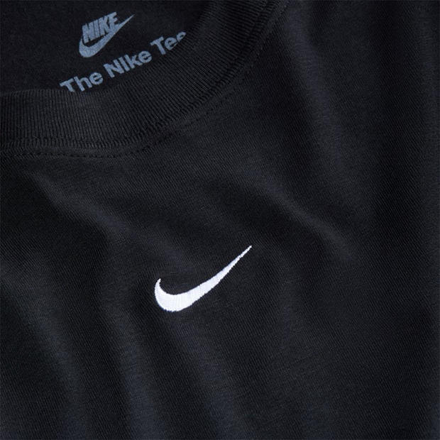 BLACK/WHITE - Nike - Sportswear Chill Knit Women's T-Shirt