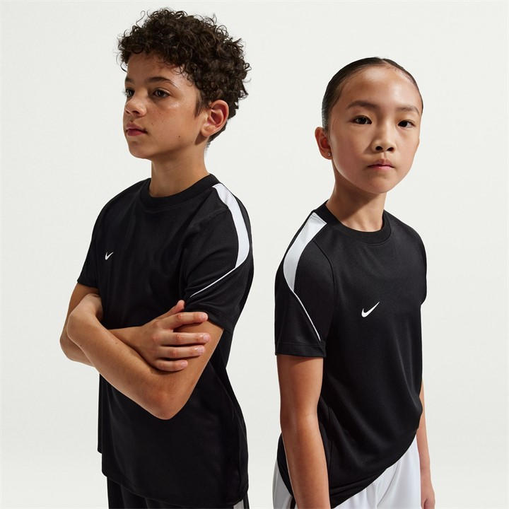 Nike  Kids Black Strike Short-Sleeve Football Top  in Size 11 - 12 Years, Sports Direct