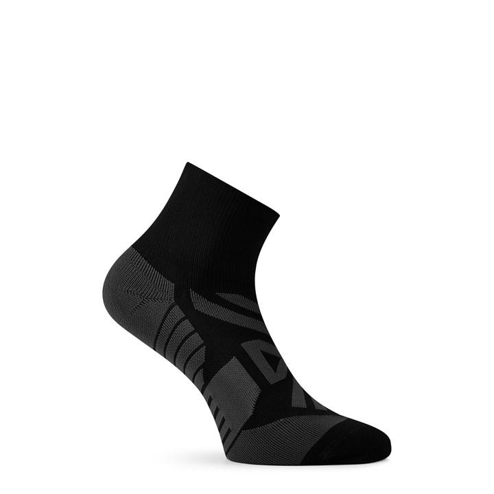 On Women's Black Performance Mid-Rise Sock in Size XS)3-4, Sports Direct
