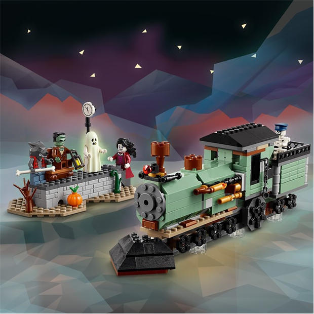 Замъкът на духовете - LEGO - LEGO® Creator 31167 3in1 Haunted Mansion House Building Toy 31167