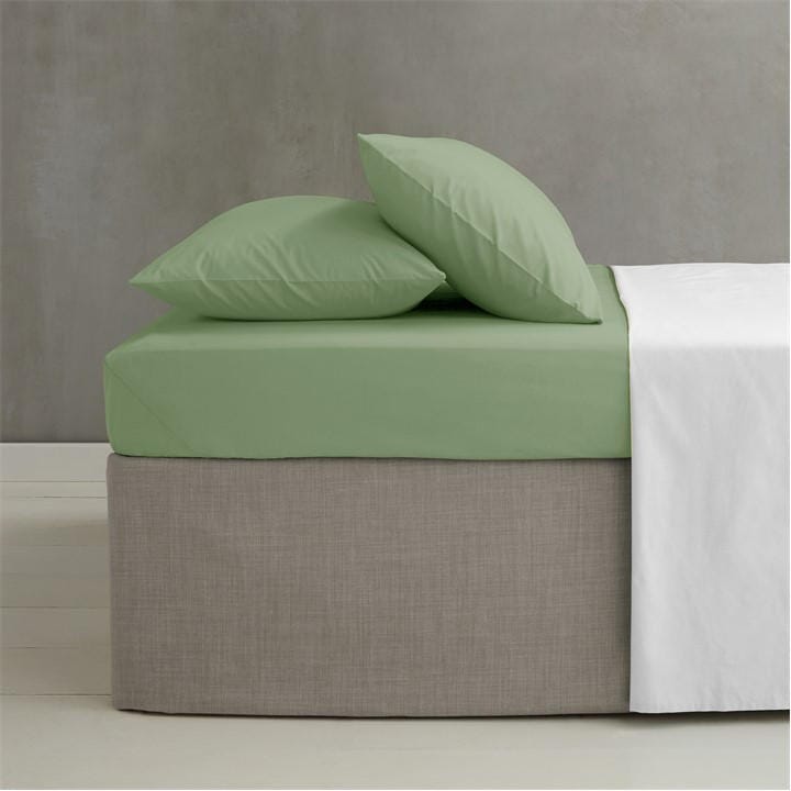 Catherine Lansfield Green Easy Iron Percale Combed Extra Deep Fitted Sheet in Size King, Sports Direct