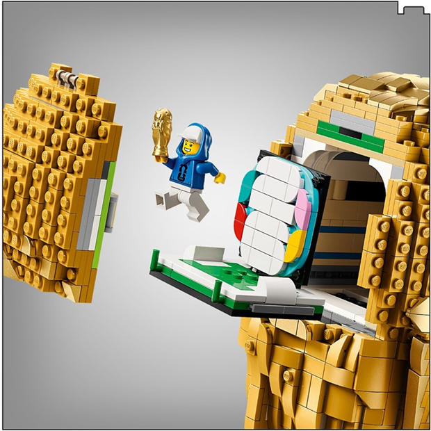 WC Trophy - LEGO - Editions FIFA World Cup Official Trophy Model Kit 43020