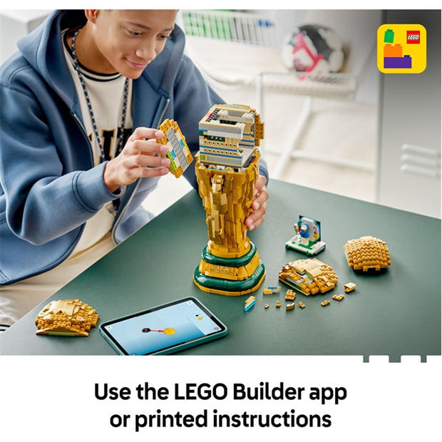WC Trophy - LEGO - Editions FIFA World Cup Official Trophy Model Kit 43020