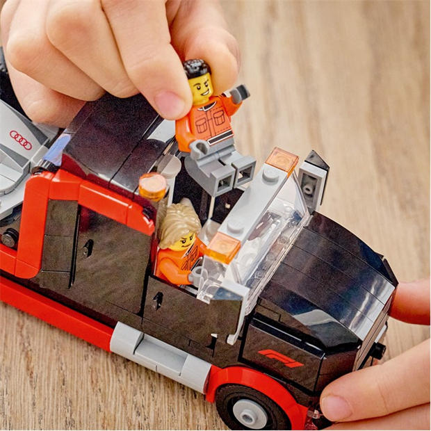 Formula 1 - LEGO - City F1 Display Truck with Audi F1 Race Car Toy 60493