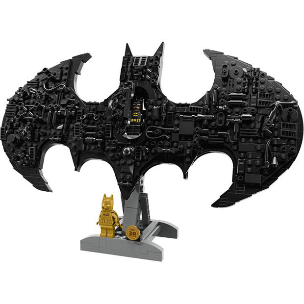 DC Comics - LEGO - DC Batman Logo Super Hero Toy with Minifigures 76330