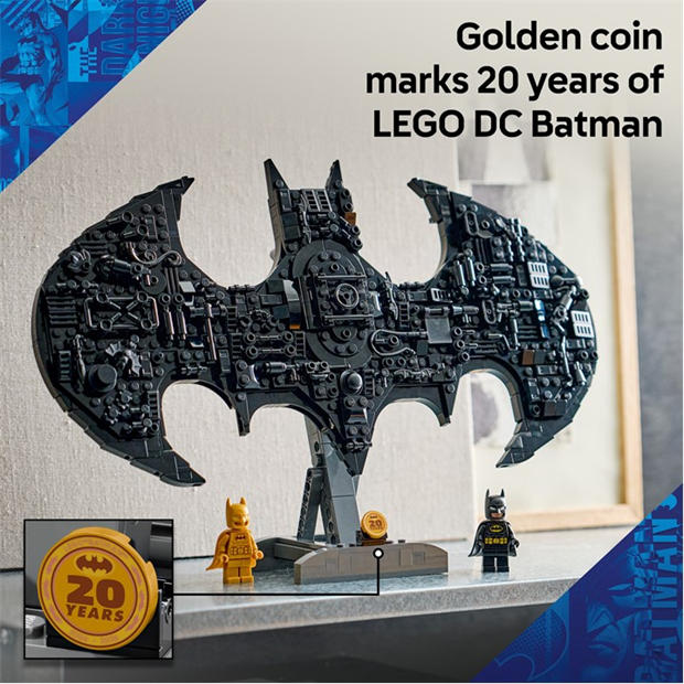 DC Comics - LEGO - DC Batman Logo Super Hero Toy with Minifigures 76330