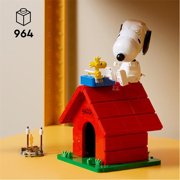Snoopy Doghouse - LEGO - Ideas Peanuts: Snoopy’s Doghouse Set for Adults 21368