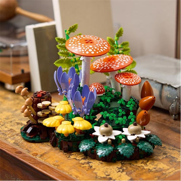 Wood Mushrooms - LEGO - Botanicals Building Block