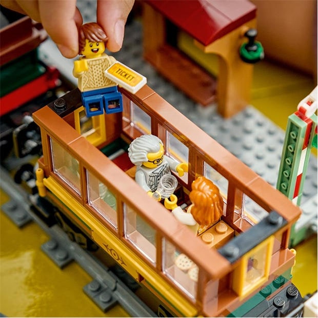 Vintage Train - LEGO - City Building Blocks