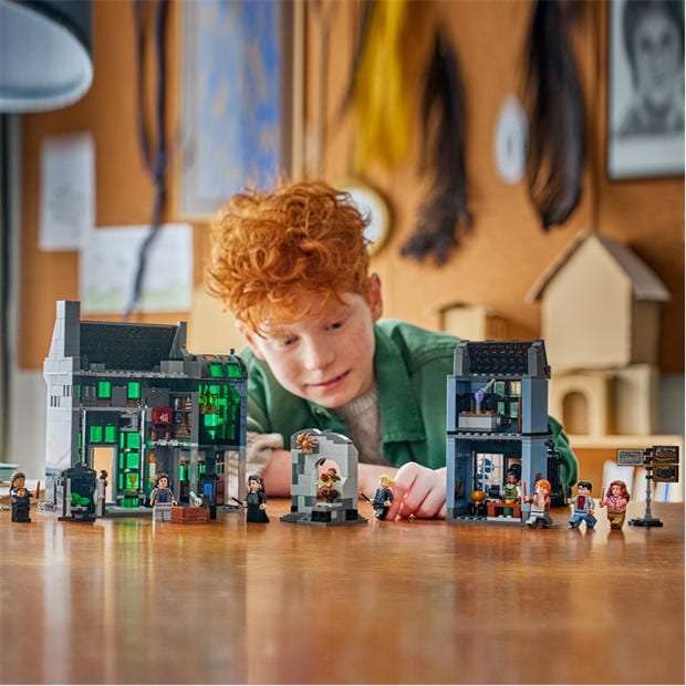Knockturn Alley - LEGO - Harry Potter Building Set