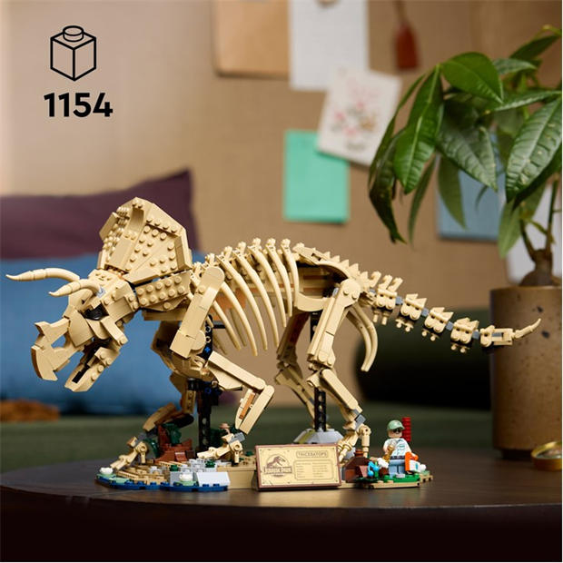 TBC - LEGO - Jurassic World Dinosaur Fossils: Triceratops Set 77985