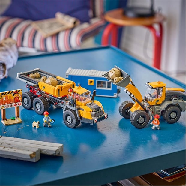Dump Truck - LEGO - City Building Block