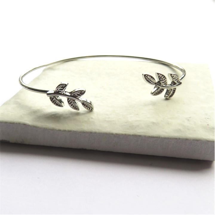 Aye Do Gifts Women's Silver Tone Leaf Bangle - 6022-Np-Bgleaf, Sports Direct