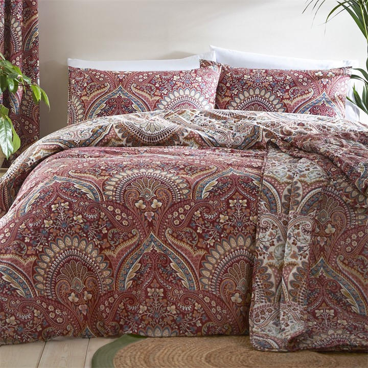 Dreams And Drapes   Palais Jacobean Print Bedspread in Size 230x195cm, Sports Direct