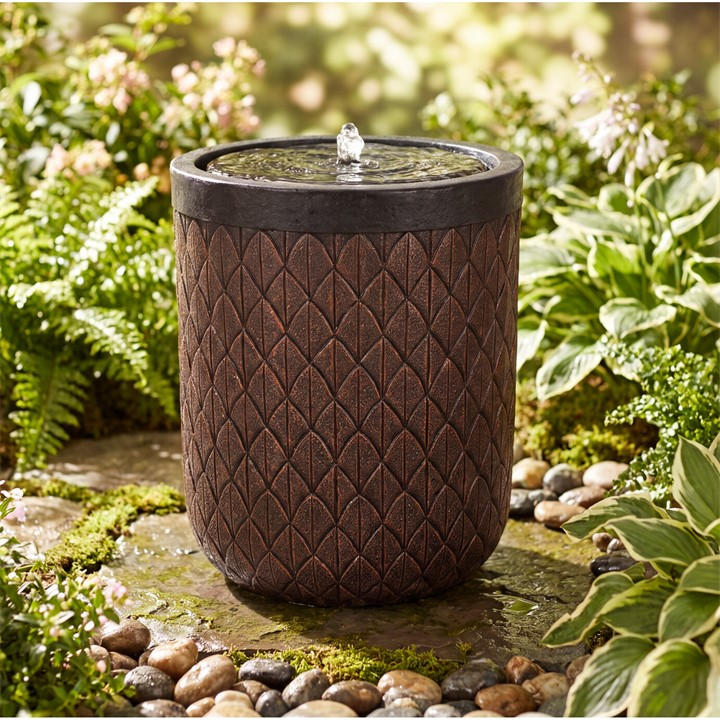 Streetwize  Brown Diamond Weave Solar Fountain - Textured Planter, Sports Direct