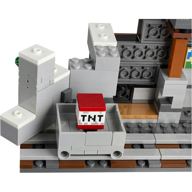 Кирка за миниране - LEGO - LEGO® Minecraft® The Pickaxe Mine Gamer-Room Decor and Axe Toy 21277