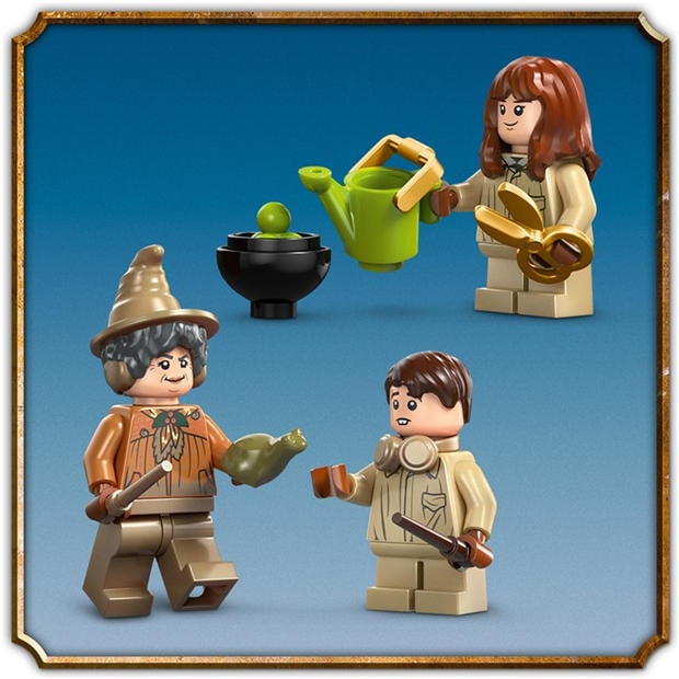 Herbology Class - LEGO - LEGO® Harry Potter™ Hogwarts™ Castle: Herbology Class Wizard Gift 76445