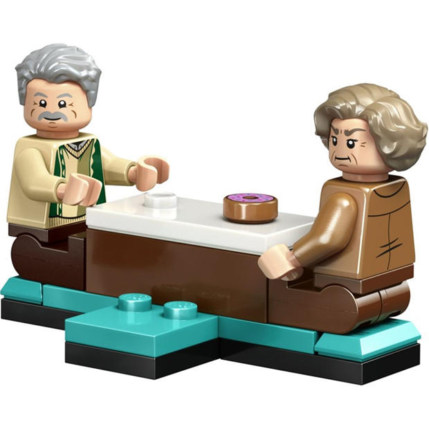 Marges Visit - LEGO - LEGO® Harry Potter™ Privet Drive: Aunt Marge’s Visit Buildable House 76451