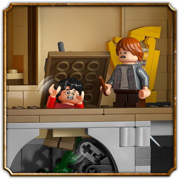 Main Tower - LEGO - LEGO® Harry Potter™ Hogwarts™ Castle: The Main Tower Set Wizard Gift 76454