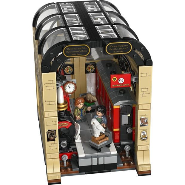 Ekspres Hogwart - LEGO - LEGO® Harry Potter™ Book Nook: Hogwarts™ Express Magical Toy 76450