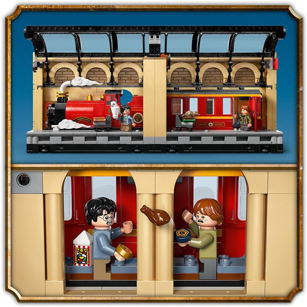 Ekspres Hogwart - LEGO - LEGO® Harry Potter™ Book Nook: Hogwarts™ Express Magical Toy 76450