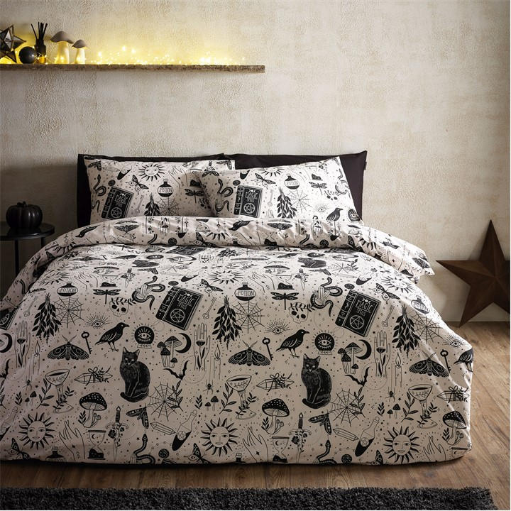 Catherine Lansfield Unisex Black Enchanted Witchcraft Reversible Duvet Cover Set King