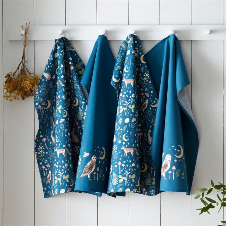 Catherine Lansfield  Blue Enchanted Twilight Kitchen Tea Towel Pack Of 4 in Size 50x70cm, Sports Direct