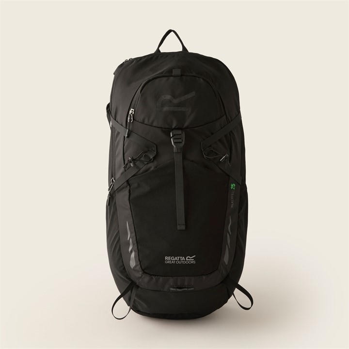 Regatta  Black Fell Iv 25L in Size Single, Sports Direct
