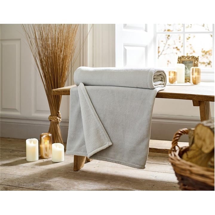 Deyongs  Grey Snuggle Throw -  in Size 140x180cm, Sports Direct