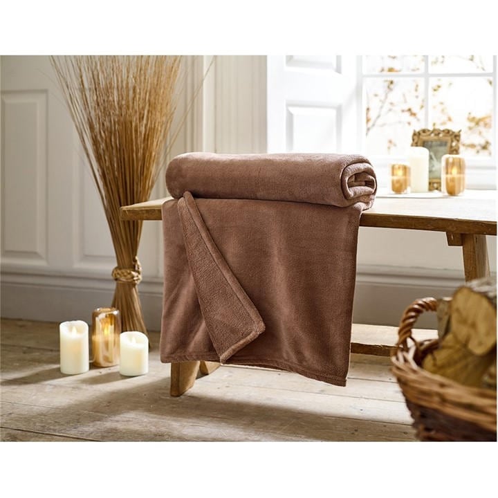 Deyongs  Brown Snuggle Throw -  in Size 140x180cm, Sports Direct