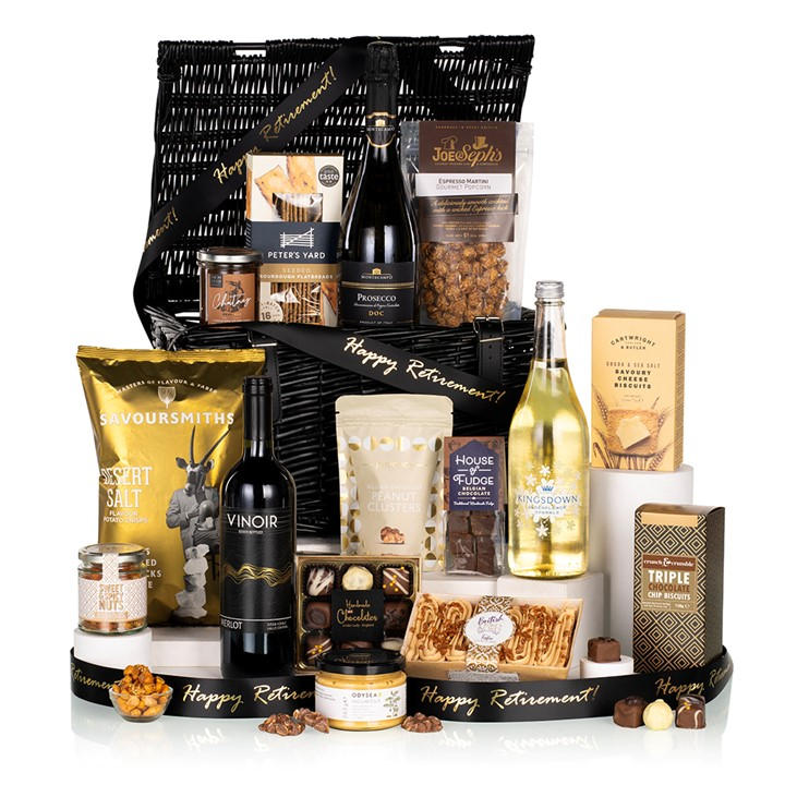 Chile    Virgina Hayward Retirement Hamper, Football by Virginia Hayward in Size L, Sports Direct