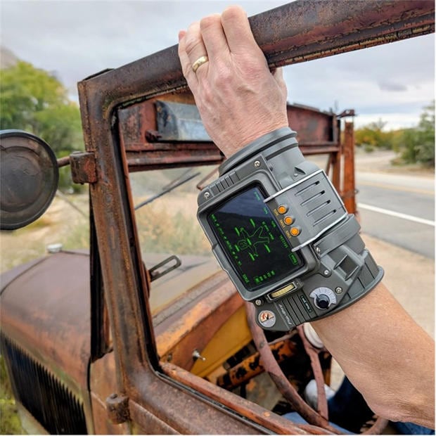 Pip-Boy 3000 - Fallout - Fallout 3 and Fallout: New Vegas Pip-Boy 3000