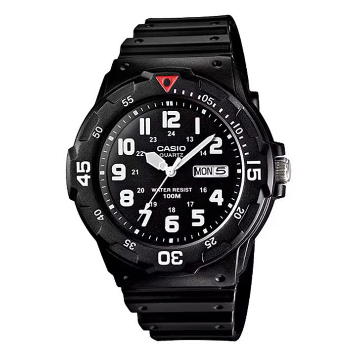 Casio Men's Black Digital Watch in Size 47.9 × 44.6 × 11.6 mm, Sports Direct