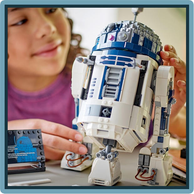 Multi Format and Universal - LEGO - Star Wars 75379 R2-D2