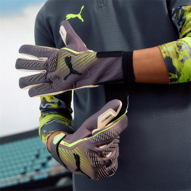 Matte Silver - Puma - PUMA ULTRA Ultimate Hybrid Adults Goalkeeper Gloves