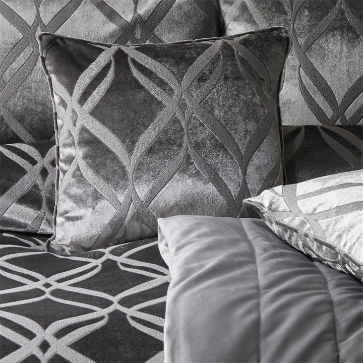 Serene Home  Grey Belfort Jacquard Filled Cushion in Size 43, Sports Direct