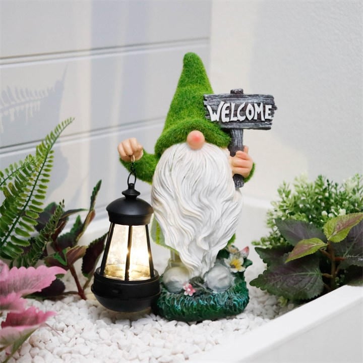 Streetwize   Gonk Ornament With Solar Led Lantern & Welcome Sig in Size 17x11x29, Sports Direct