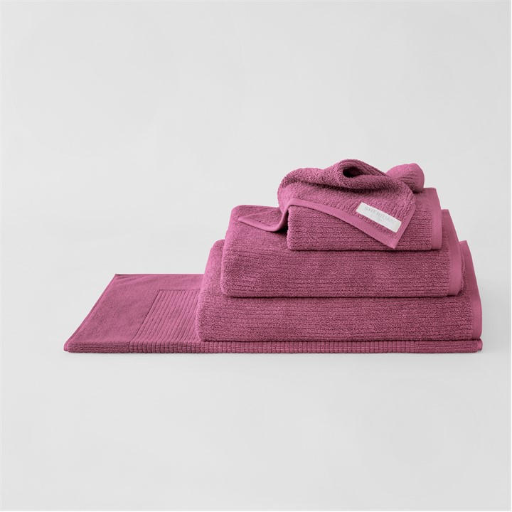 Sheridan  Pink Living Textures Towels in Size Bath Towel, Sports Direct
