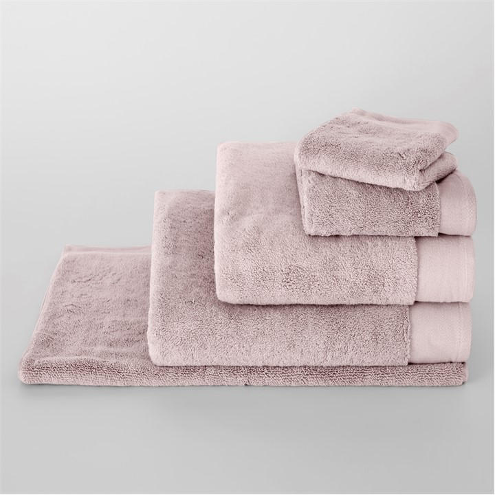 Sheridan  Pink Luxury Retreat Towel in Size Bath Towel, Sports Direct