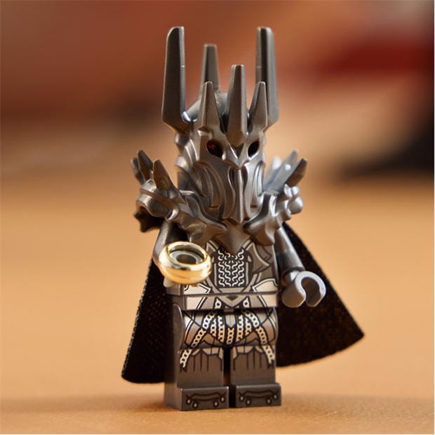 Multi - LEGO - Icons The Lord of the Rings: Sauron’s Helmet 11373