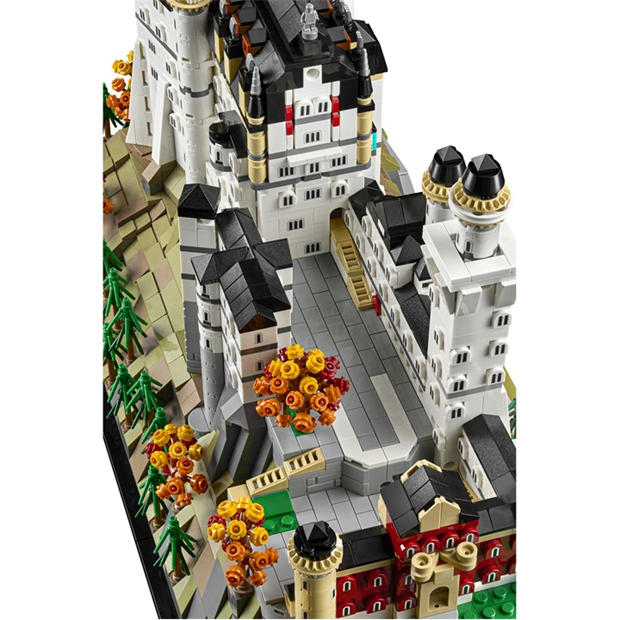 TBC - LEGO - LEGO® Architecture 21063 Neuschwanstein Castle Collectible Model Kit for Adults